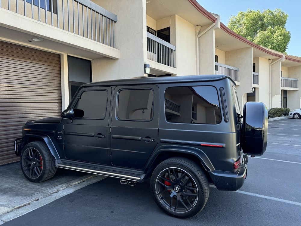 Matte black Mercedes-Benz G-Class wrap